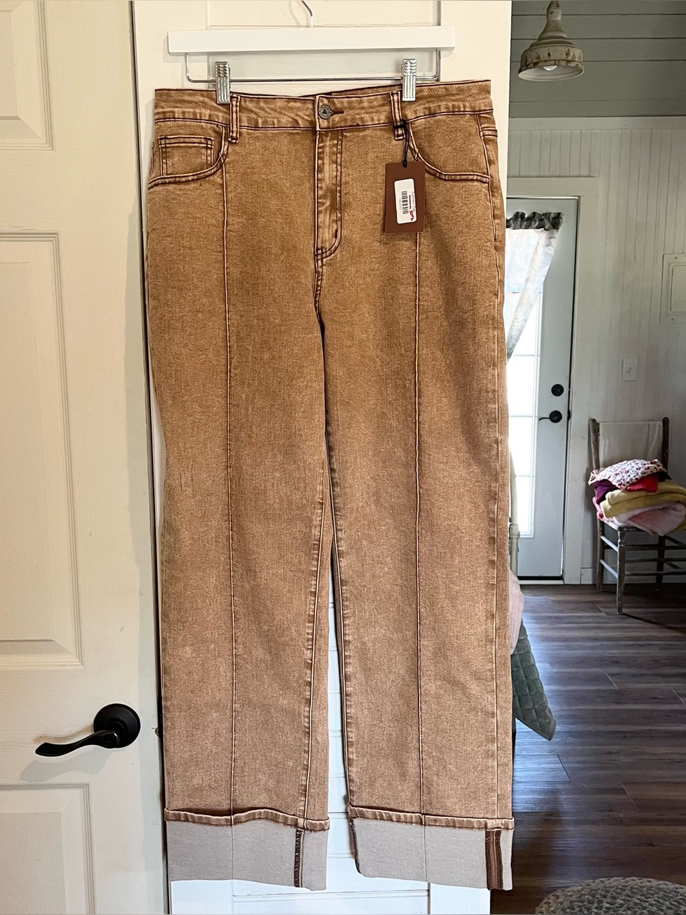 2Fly Co. Women’s  Straight-Leg Jeans in Washed Brown
